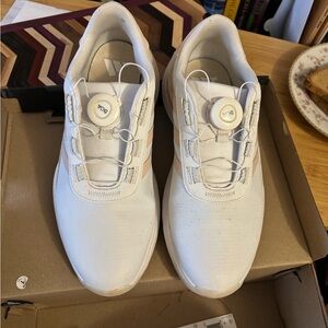 Amazon brand golf cleats
